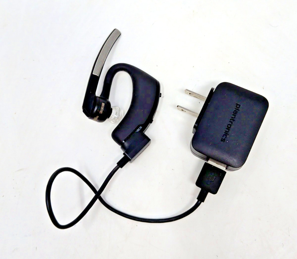 Plantronics Voyager Legend Wireless Bluetooth Single-Ear Headset Noise Canceling